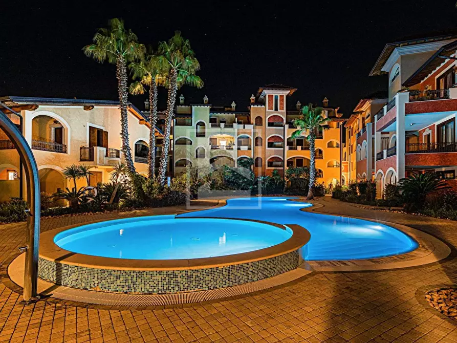 Immagine 15 di Appartamento in vendita  in LUNGOLAGO ZANARDELLI 70 a Toscolano-Maderno