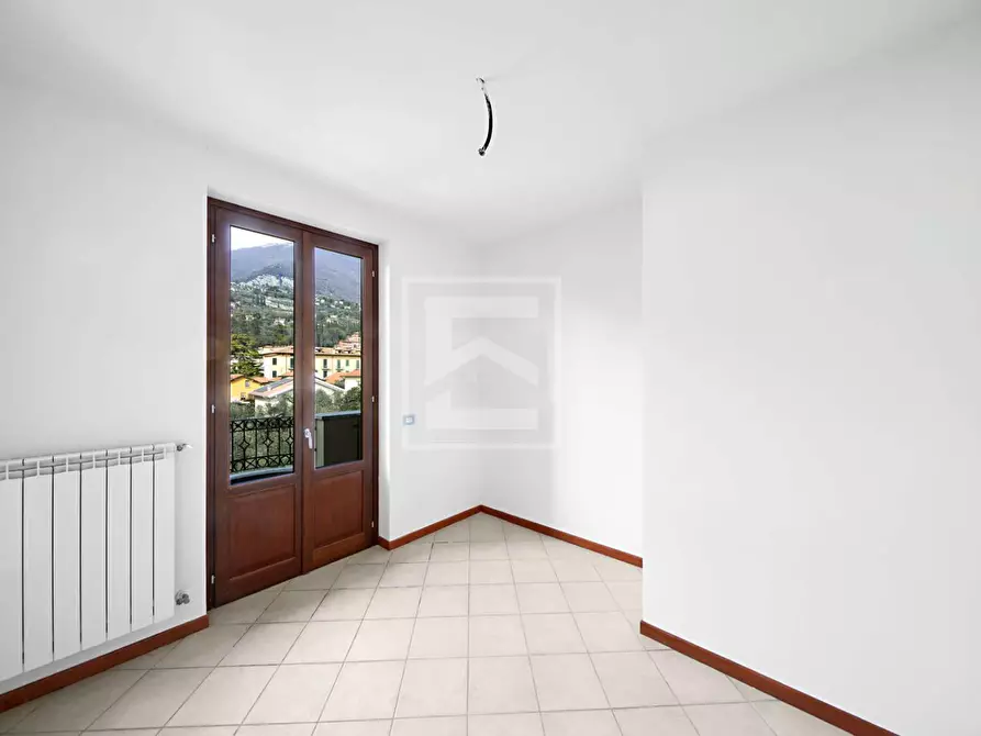 Immagine 4 di Appartamento in vendita  in LUNGOLAGO ZANARDELLI 70 a Toscolano-Maderno