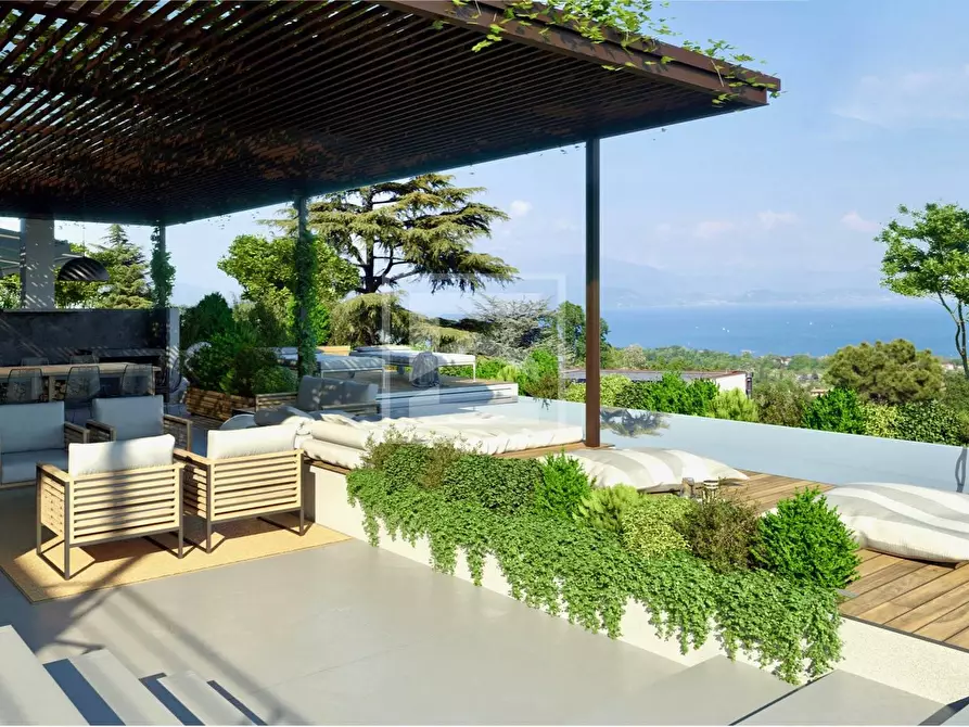 Immagine 21 di Villa in vendita  in via Barcuzzi a Padenghe Sul Garda