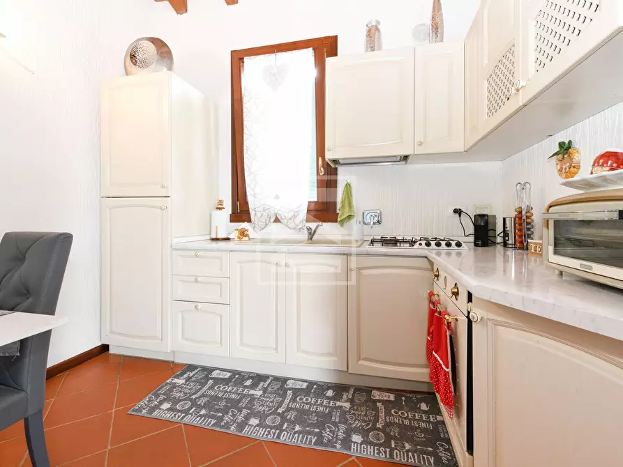 Immagine 7 di Appartamento in vendita  in Località Sermana 1 a Peschiera Del Garda