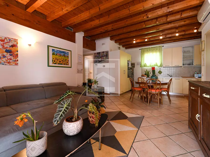 Immagine 1 di Appartamento in vendita  in Località Sermana 1 a Peschiera Del Garda