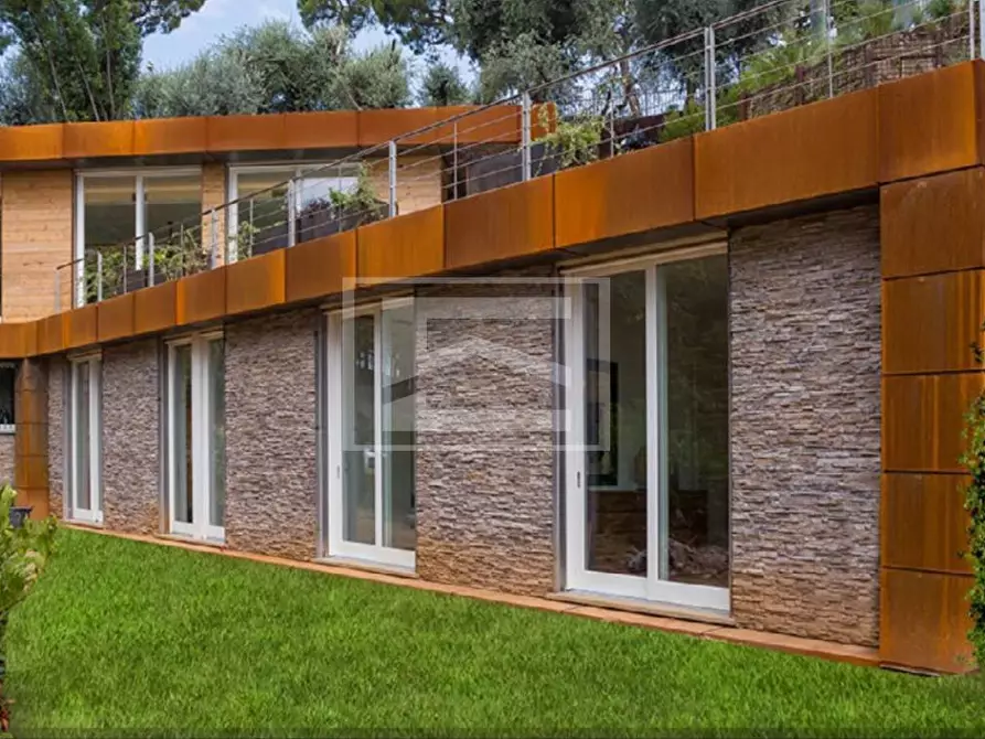 Immagine 26 di Villa in vendita  in Via Cavour a Padenghe Sul Garda