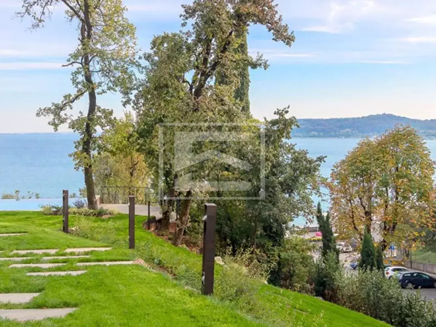 Immagine 24 di Villa in vendita  in Via Cavour a Padenghe Sul Garda
