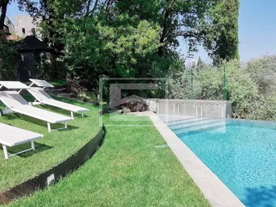 Immagine 37 di Villa in vendita  in Via Cavour a Padenghe Sul Garda