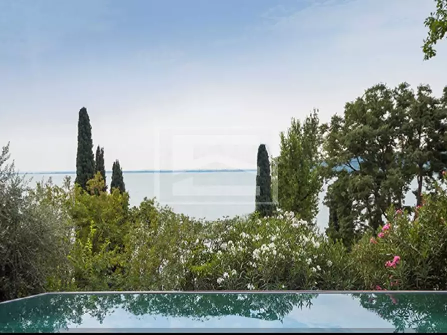 Immagine 41 di Villa in vendita  in Via Cavour a Padenghe Sul Garda