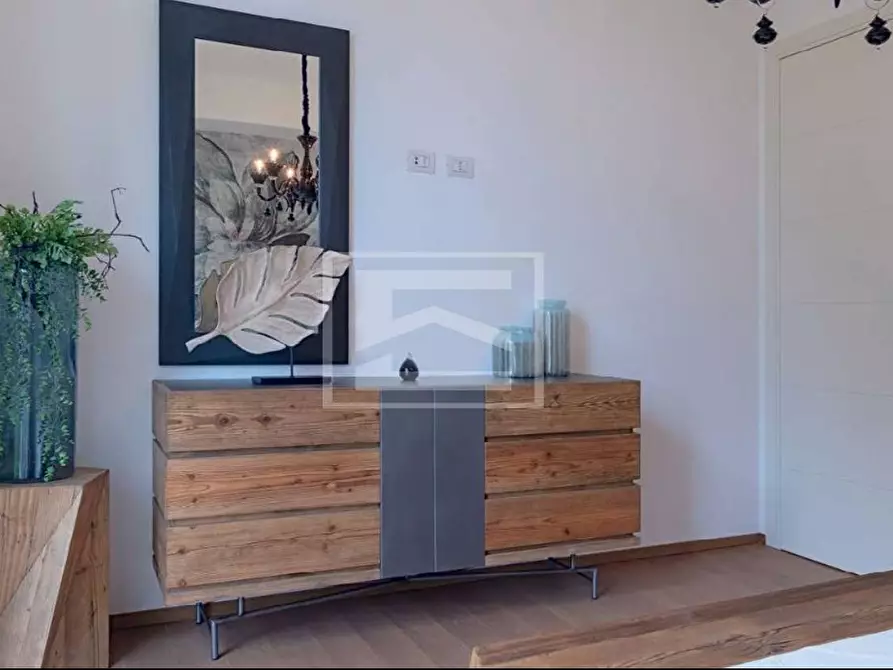 Immagine 31 di Villa in vendita  in Via Cavour a Padenghe Sul Garda