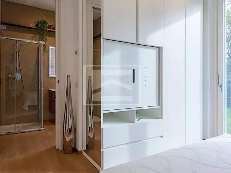 Immagine 39 di Villa in vendita  in Via Cavour a Padenghe Sul Garda