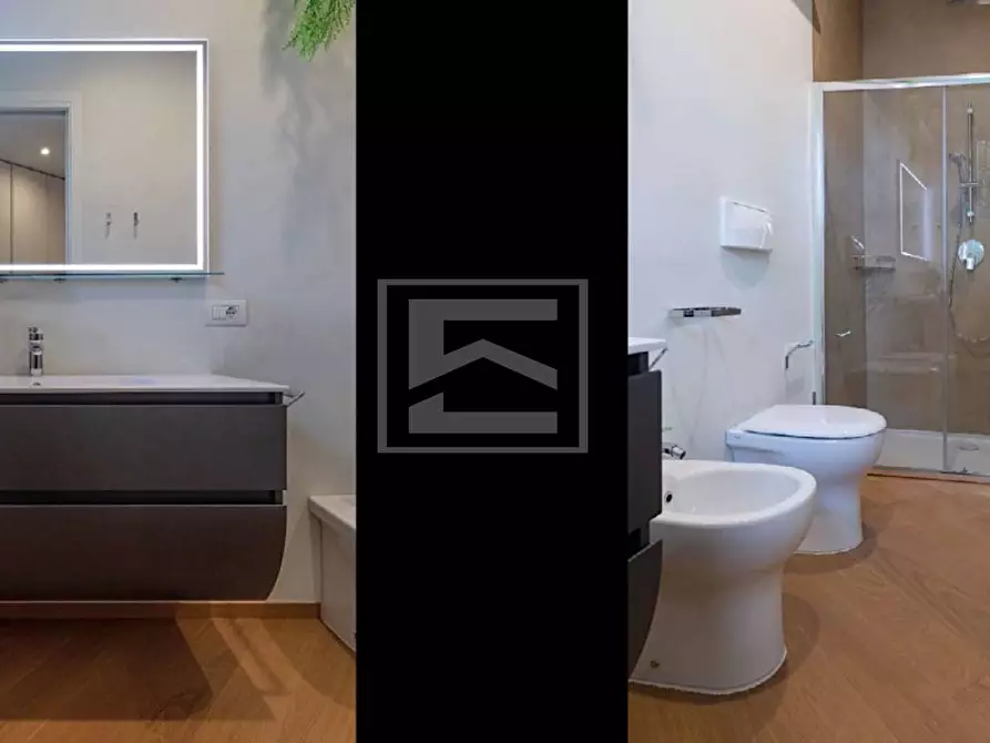 Immagine 44 di Villa in vendita  in Via Cavour a Padenghe Sul Garda