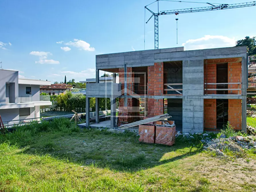 Immagine 1 di Villa in vendita  in via monte a Padenghe Sul Garda