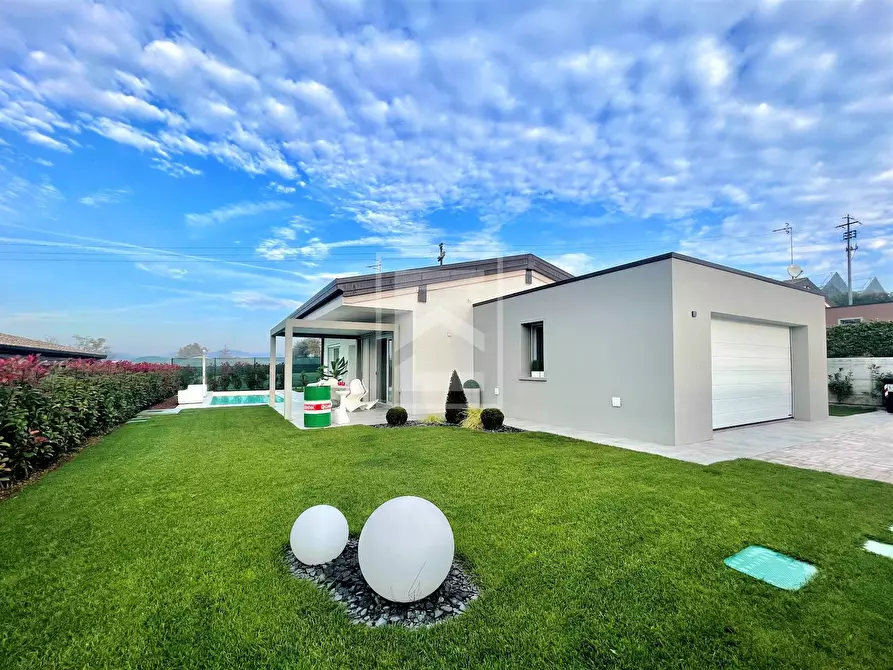 Immagine 7 di Villa in vendita  in Via Villabella a Affi