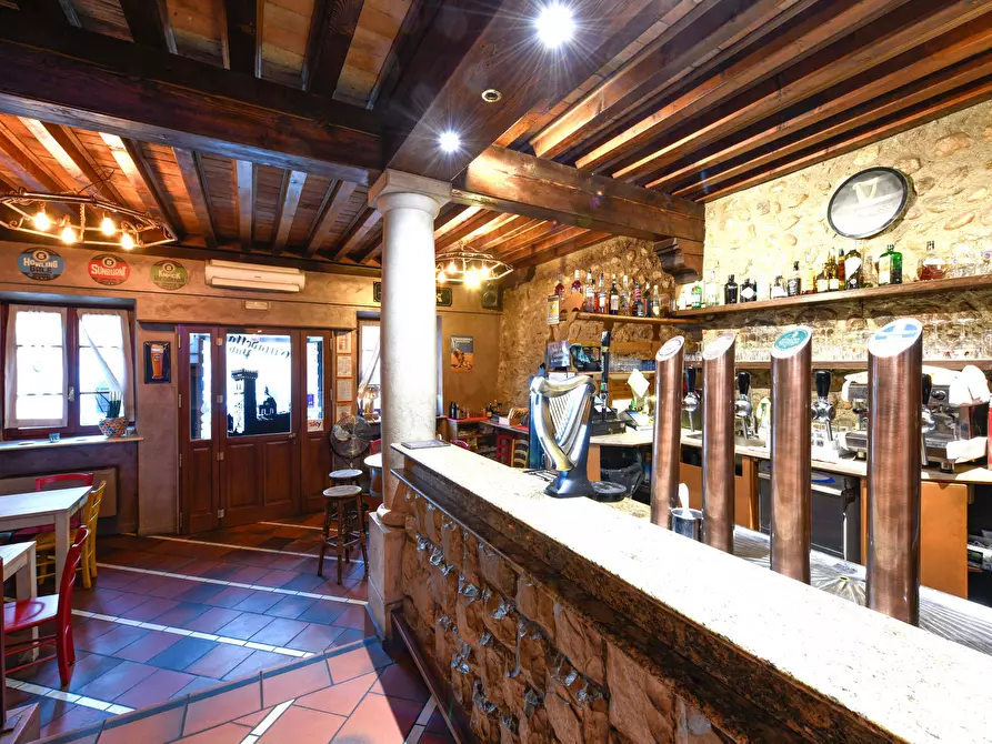 Immagine 1 di Bar / Ristorante in vendita  in via marconi a Desenzano Del Garda