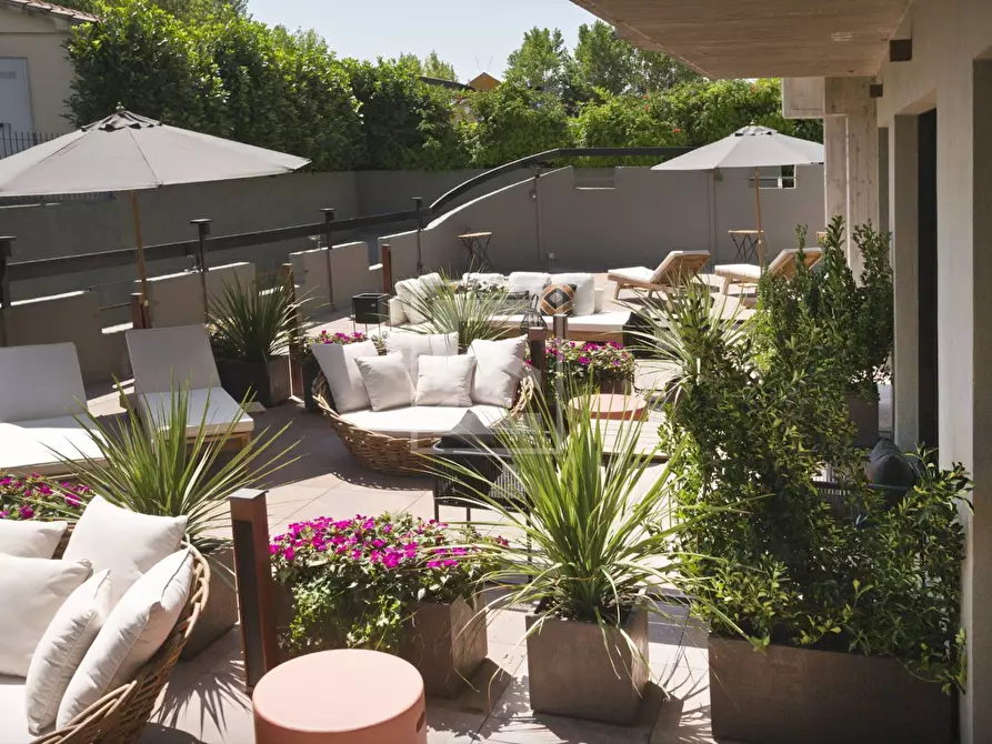 Immagine 4 di Albergo/B&B/Residence in vendita  in via Arici a Sirmione