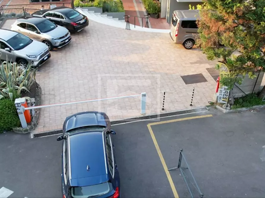 Immagine 27 di Albergo/B&B/Residence in vendita  in via Arici a Sirmione