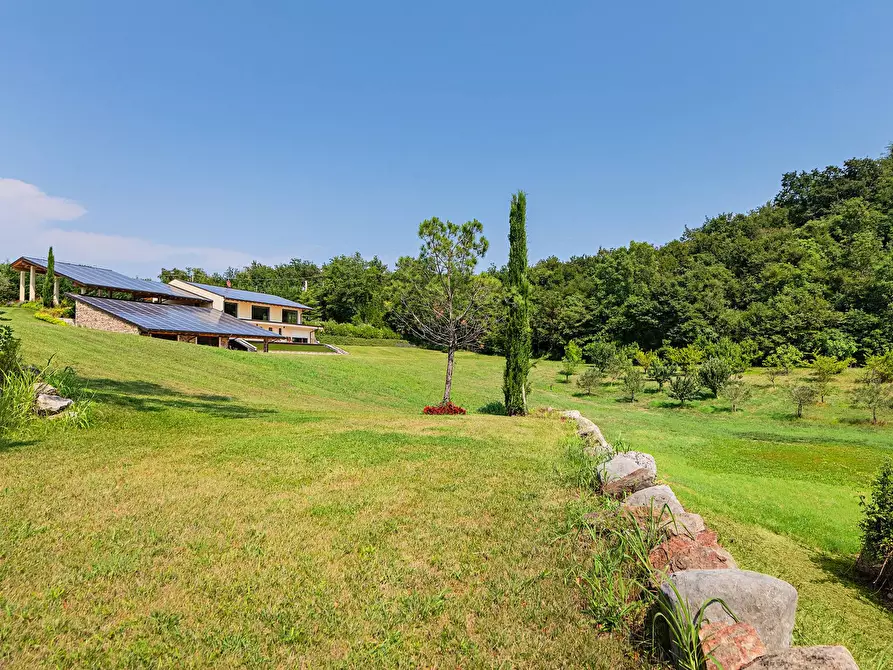 Immagine 31 di Villa in vendita  in Via dei Colli 15 a Calvagese Della Riviera