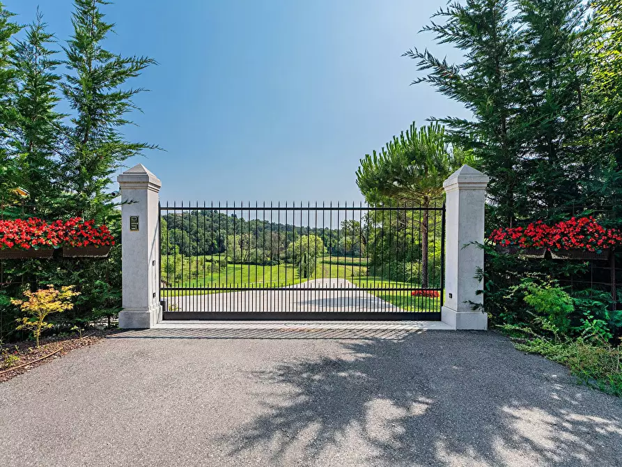 Immagine 2 di Villa in vendita  in Via dei Colli 15 a Calvagese Della Riviera