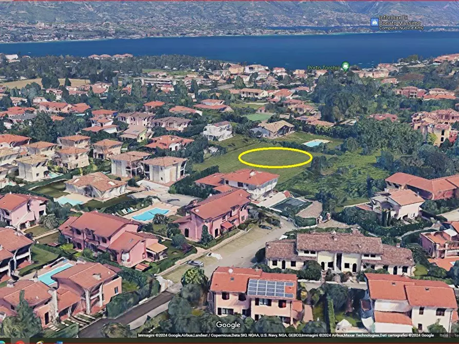 Immagine 1 di Villa in vendita  in via  belvedere a Manerba Del Garda