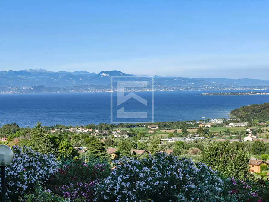 Immagine 21 di Villa in vendita  in via barcuzzi 49 a Padenghe Sul Garda
