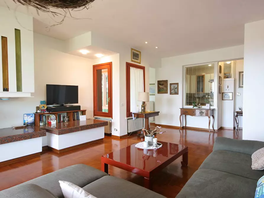 Immagine 8 di Villa in vendita  in Via Catullo a Calvagese Della Riviera