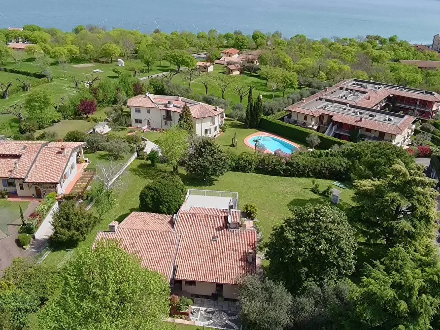 Immagine 31 di Villa in vendita  in Via Catullo a Calvagese Della Riviera