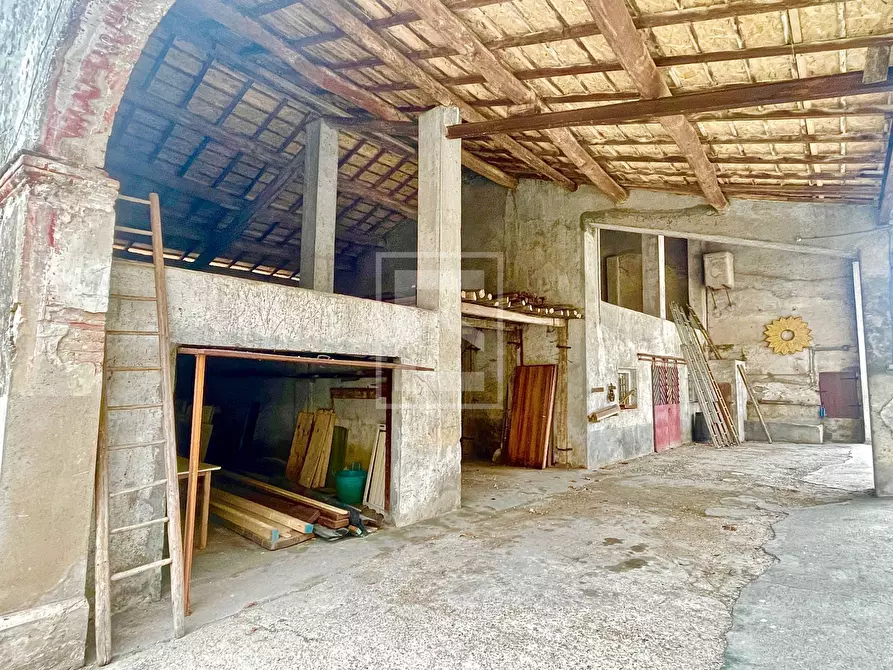 Immagine 18 di Rustico / casale in vendita  in via san pietro a Desenzano Del Garda