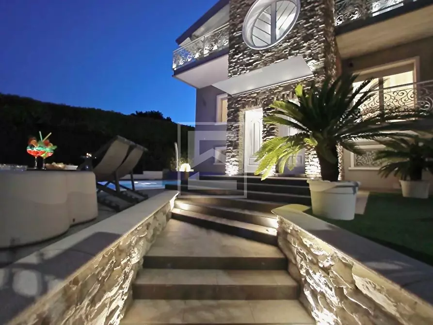 Immagine 32 di Albergo/B&B/Residence in vendita  in Via Caporali a Desenzano Del Garda