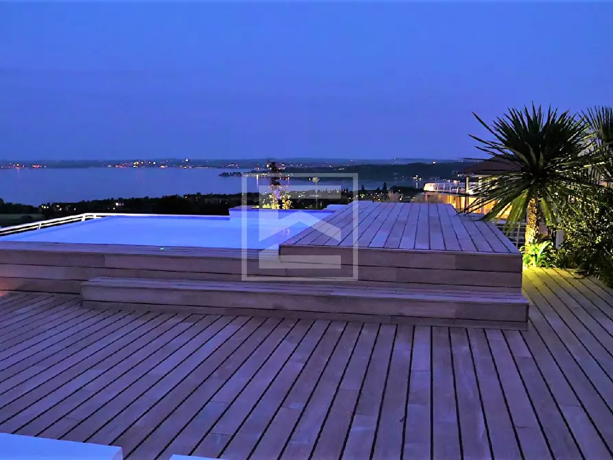 Immagine 24 di Villa in vendita  in Via San Rocco a Padenghe Sul Garda