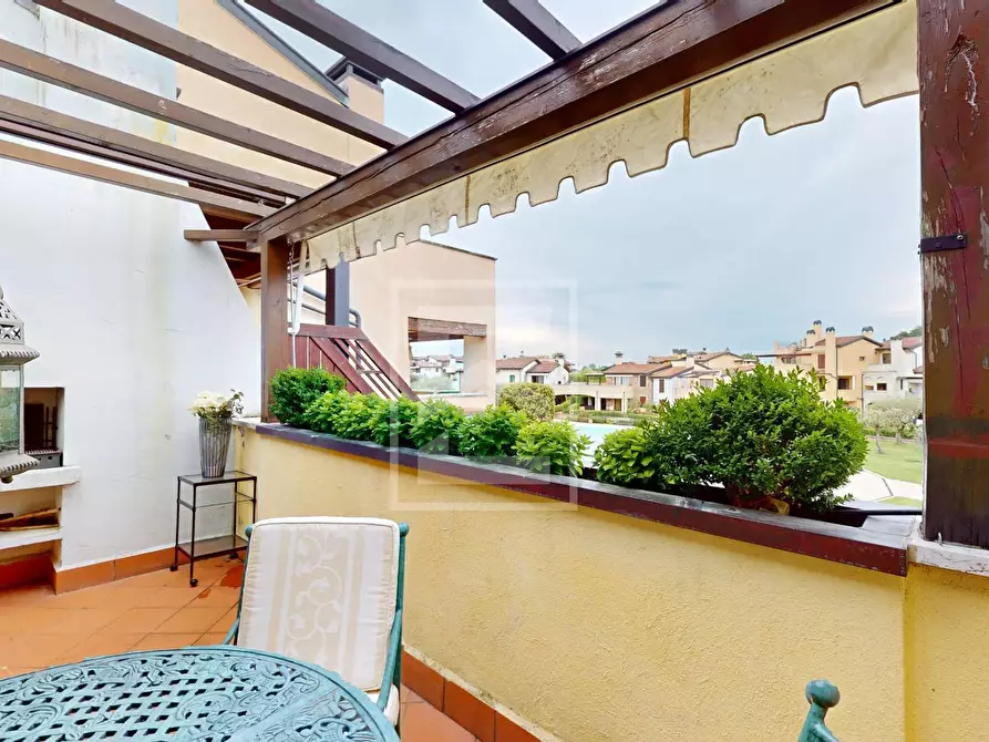 Immagine 5 di Appartamento in vendita  in Località Sermana 1 a Peschiera Del Garda