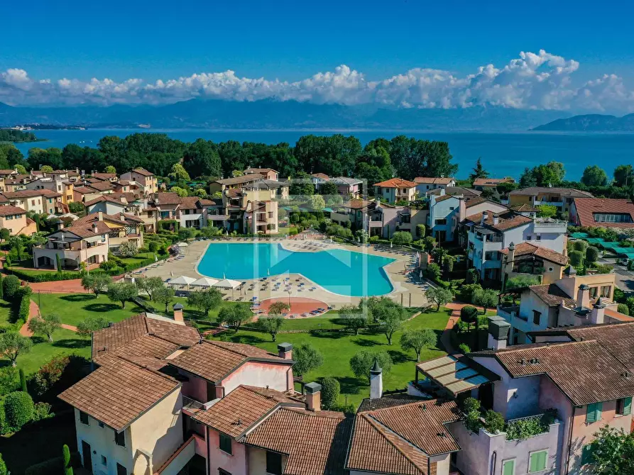 Immagine 28 di Appartamento in vendita  in Località Sermana 1 a Peschiera Del Garda