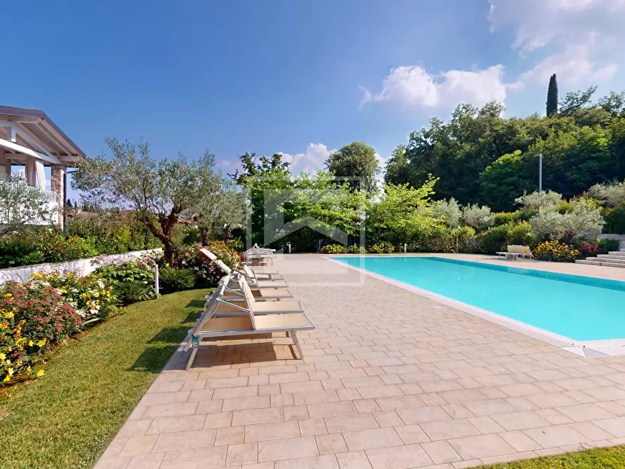 Immagine 35 di Villetta a schiera in vendita  in Via Belvedere a Padenghe Sul Garda