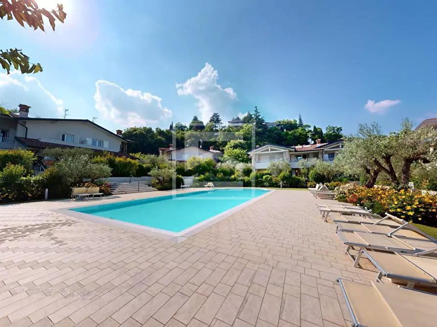 Immagine 2 di Villetta a schiera in vendita  in Via Belvedere a Padenghe Sul Garda