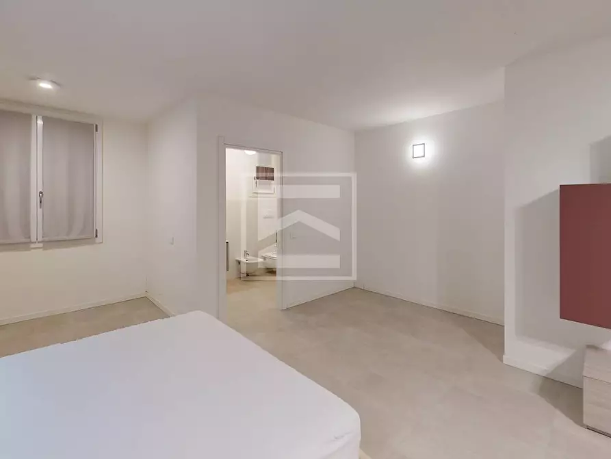 Immagine 31 di Villetta a schiera in vendita  in Via Belvedere a Padenghe Sul Garda