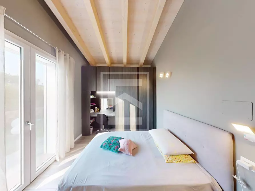 Immagine 28 di Villa in vendita  in s. Pietro a Desenzano Del Garda