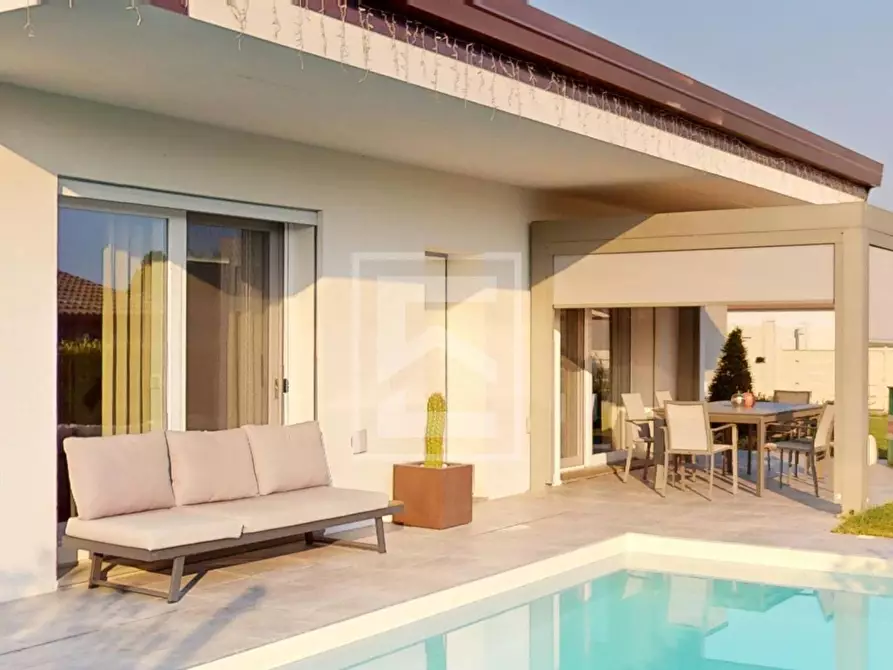 Immagine 33 di Villa in vendita  in s. Pietro a Desenzano Del Garda
