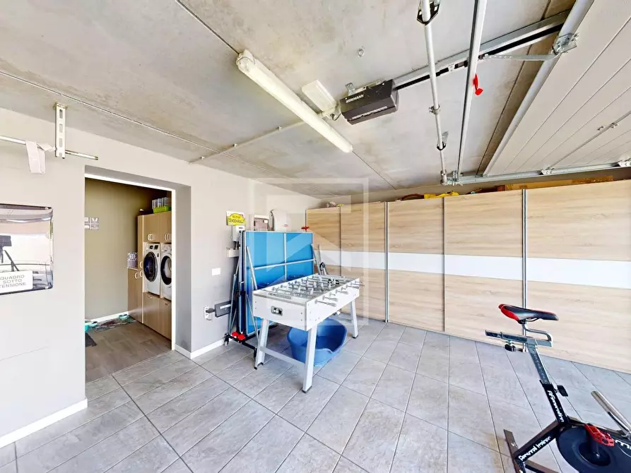 Immagine 37 di Villa in vendita  in s. Pietro a Desenzano Del Garda