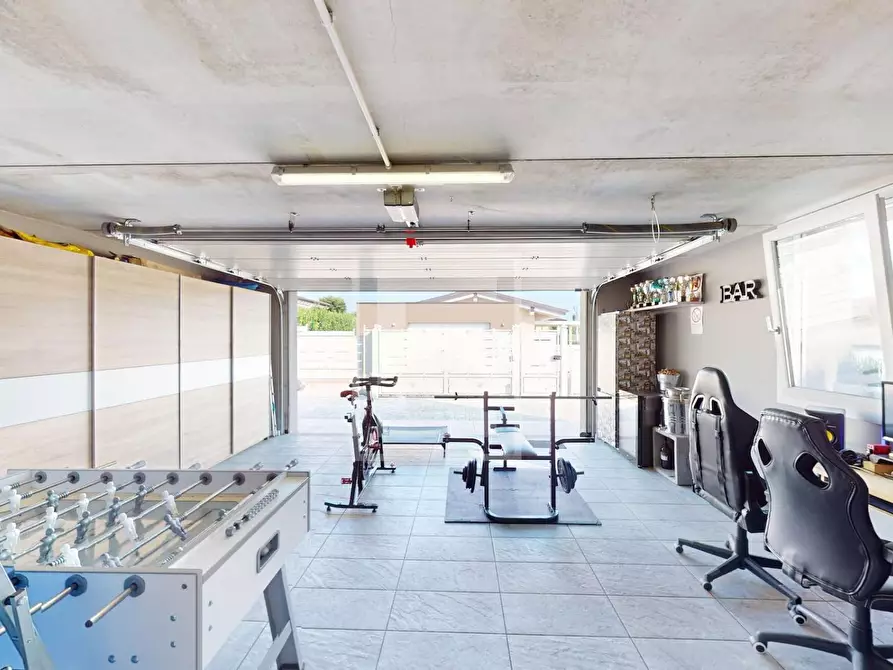 Immagine 38 di Villa in vendita  in s. Pietro a Desenzano Del Garda