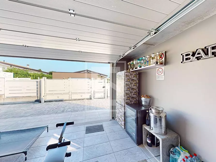 Immagine 39 di Villa in vendita  in s. Pietro a Desenzano Del Garda