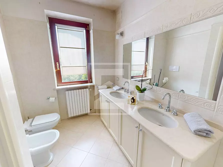 Immagine 16 di Villa in vendita  in Via Lugasca 14 a Desenzano Del Garda