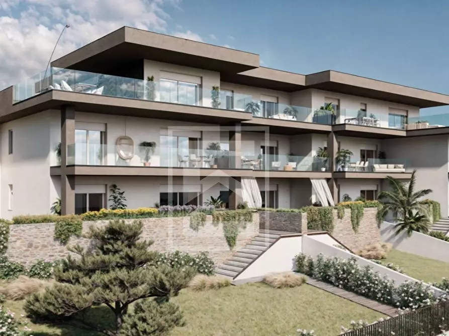 Immagine 4 di Appartamento in vendita  in Via Monte croce a Desenzano Del Garda