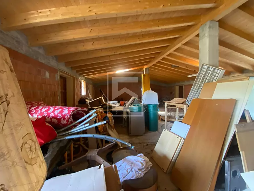 Immagine 25 di Agriturismo in vendita  in via san michele 30 a Salò