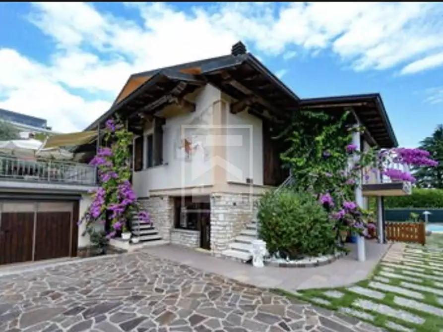 Immagine 6 di Villa in vendita  in via taromina 8 a Toscolano-Maderno