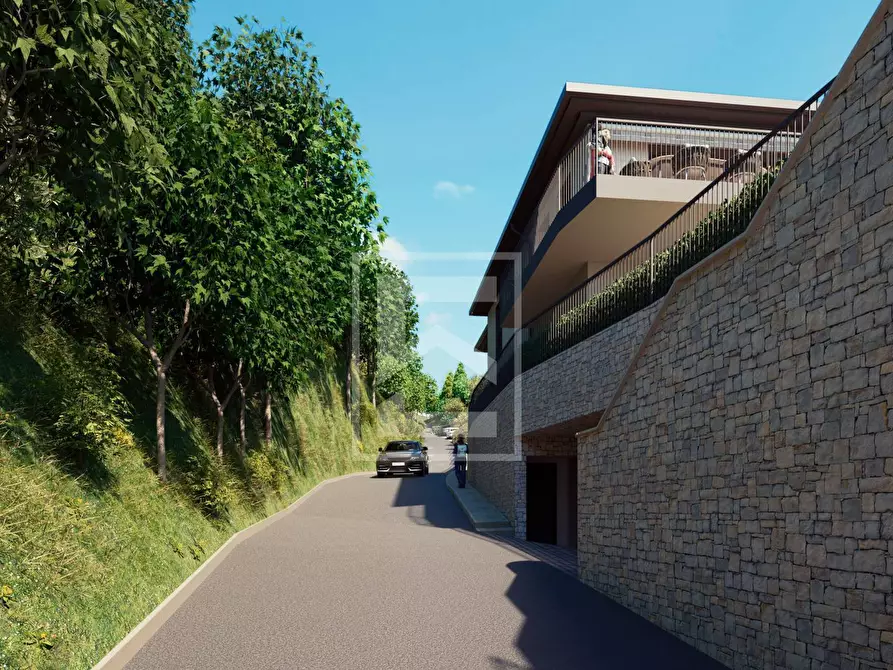 Immagine 5 di Appartamento in vendita  in Via del Fontanone a Gardone Riviera