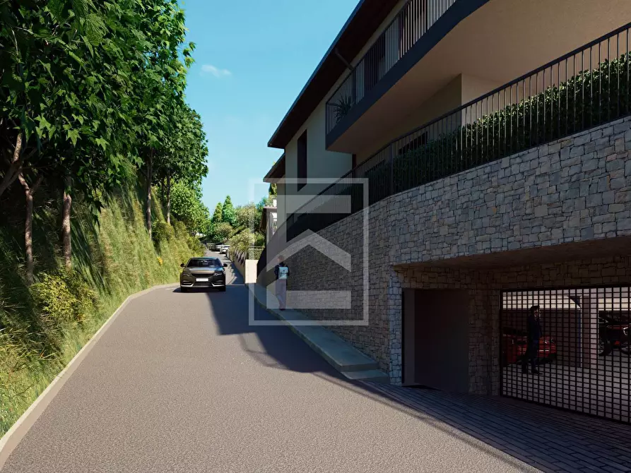 Immagine 6 di Appartamento in vendita  in Via del Fontanone a Gardone Riviera