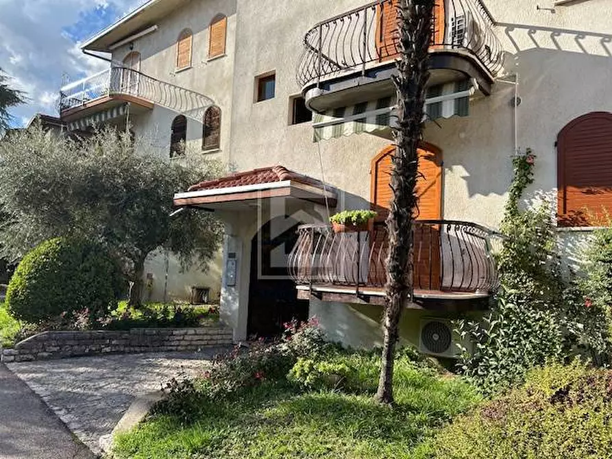 Appartamento in vendita in via Benaco 34 a Peschiera Del Garda