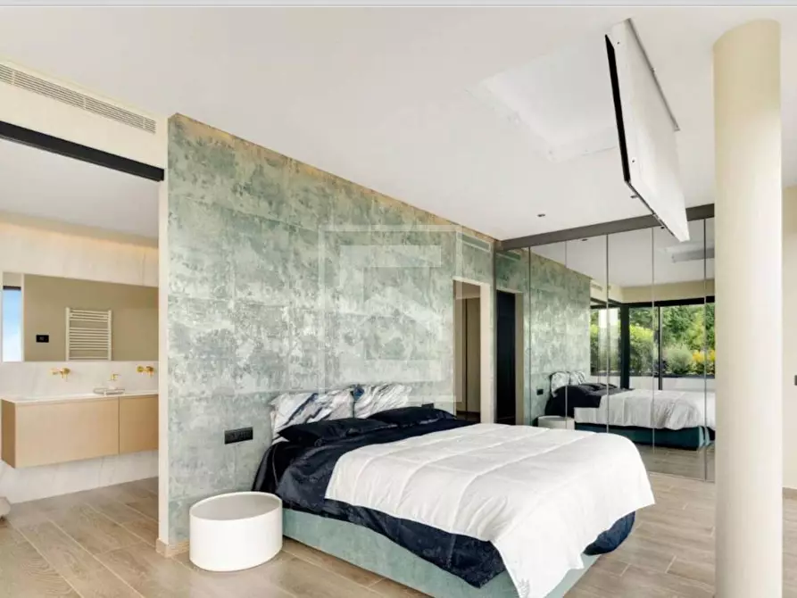 Immagine 20 di Villa in vendita  in via Zette a Salò