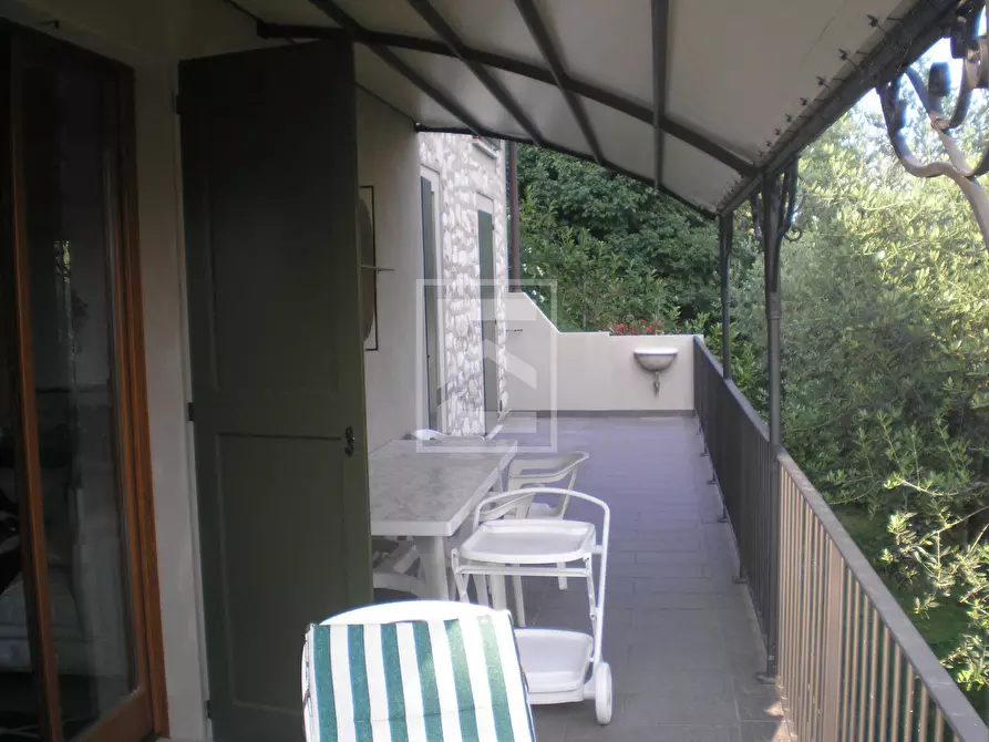 Immagine 15 di Villa in vendita  in via sotto raso a Polpenazze Del Garda