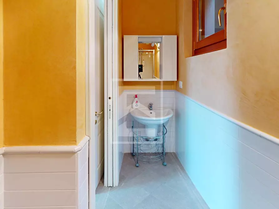 Immagine 31 di Villa in vendita  in via sotto raso a Polpenazze Del Garda