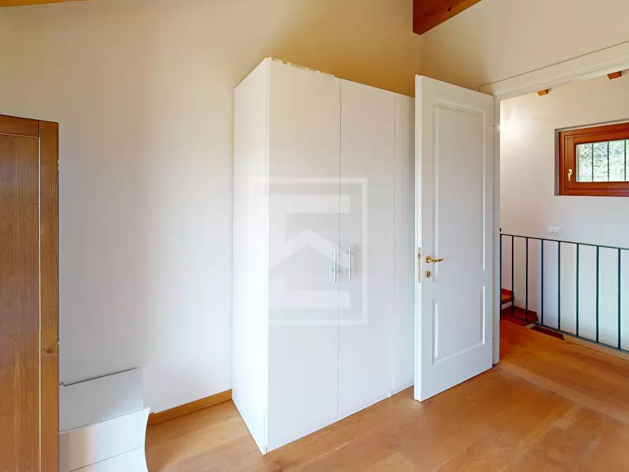 Immagine 33 di Villa in vendita  in via sotto raso a Polpenazze Del Garda