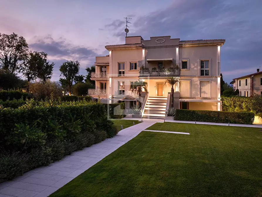 Immagine 28 di Appartamento in vendita  in via Tommaso dal Molin a Desenzano Del Garda