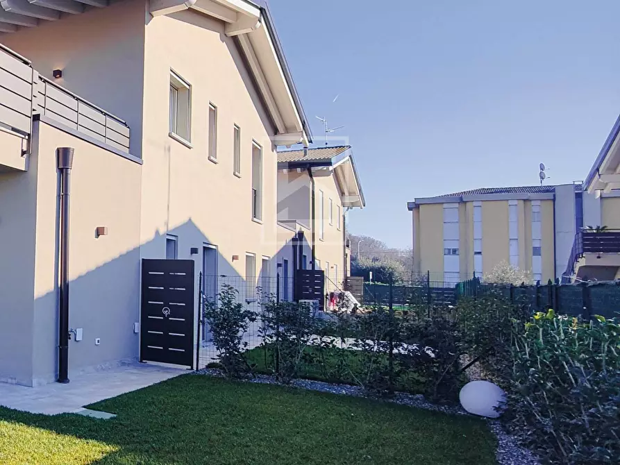 Immagine 4 di Casa semindipendente in vendita  in VIALE ROMA a Lonato del Garda