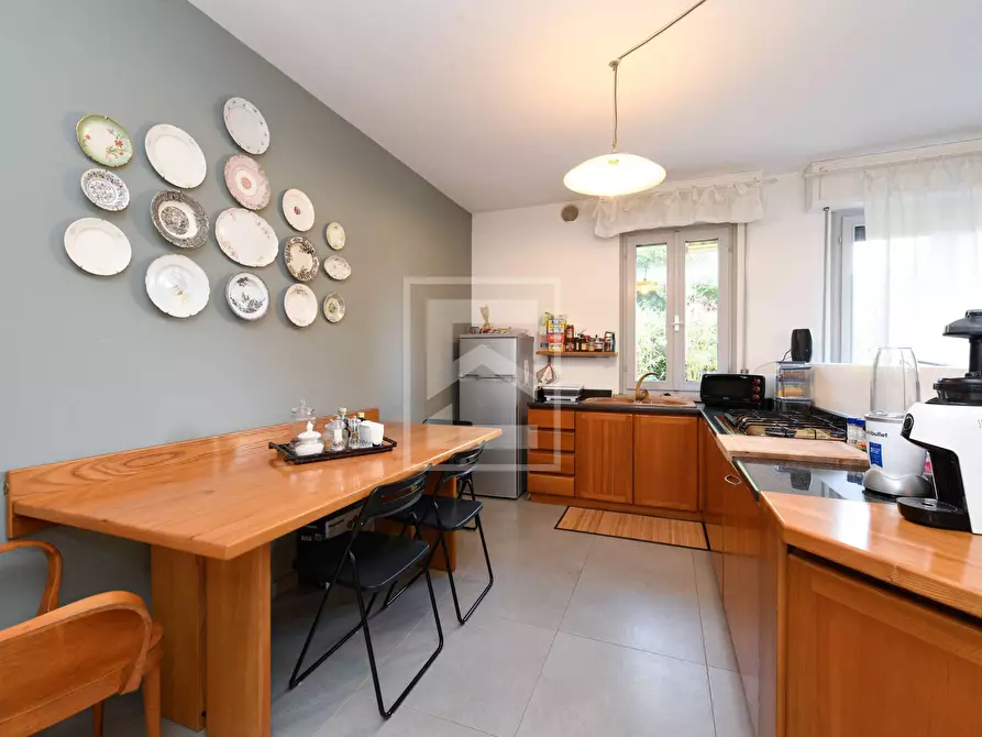 Immagine 6 di Appartamento in vendita  in VIA SAN MARTINO DELLA BATTAGLIA a Sirmione